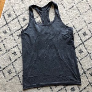 Lululemon gray tank